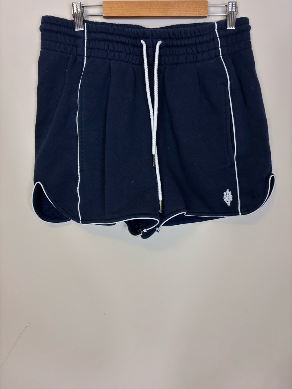 Free People Movement Navy Blue Fleece Lined Shorts w/ White Piping Large